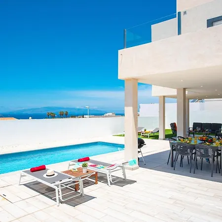 Shasya With Air Conditioning Вілла