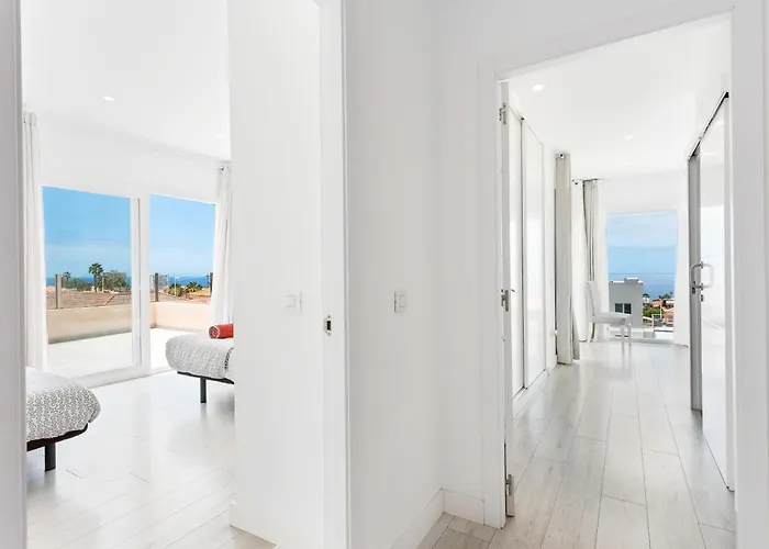 Shasya With Air Conditioning Адехе